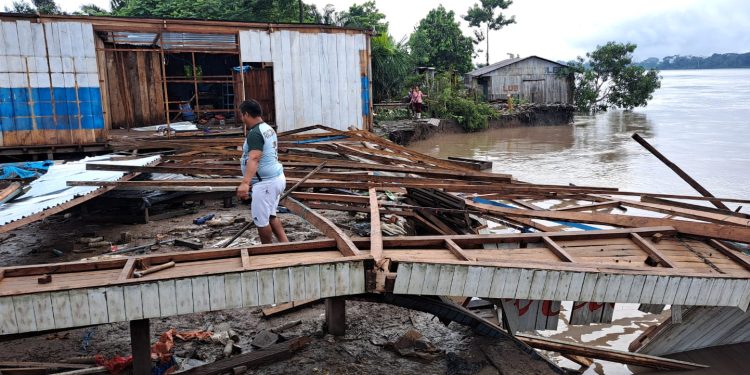 Sarayacu en crisis: erosión deja sin hogar a 92 familias y alcalde exige mayor apoyo