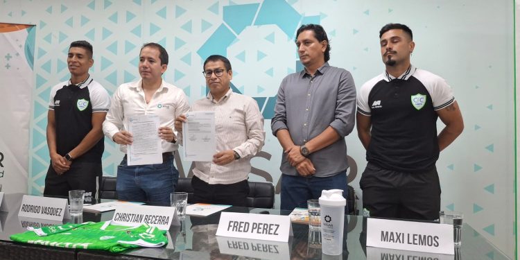 Comerciantes FC y Wisar Salud firman convenio institucional