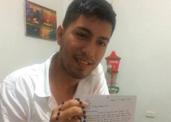 Joven loretano recuerda carta que recibió del Papa Francisco