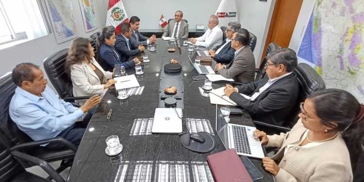 Alcalde del Datem del Marañón y congresista Mori impulsan reactivación petrolera sostenible para el desarrollo amazónico