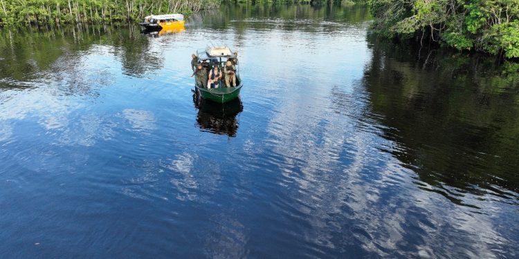 Pobladores de Ungurahual niegan presencia de minería ilegal en su territorio