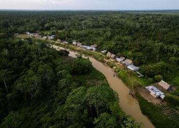 Denuncian extracción ilegal de arena en el río Tapiche