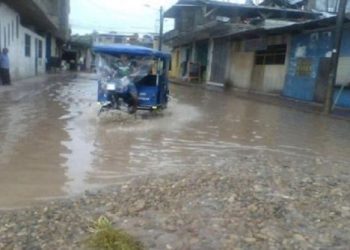 Lluvias provocan desbordes y afectan a la ciudad de Requena