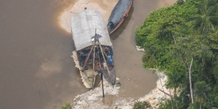 Comunidades del Alto Nanay se reúnen hoy para definir acciones frente a la minería ilegal