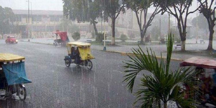 Lluvias intensas y altas temperaturas marcan el inicio del cambio climático estacional en Loreto