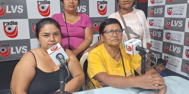 “Seguimos bajo carpas”: mujeres damnificadas claman por ayuda a un mes del incendio