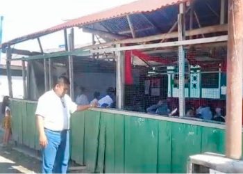 Padres suspenden envío de sus hijos al colegio Quistococha ante riesgo por infraestructura deteriorada