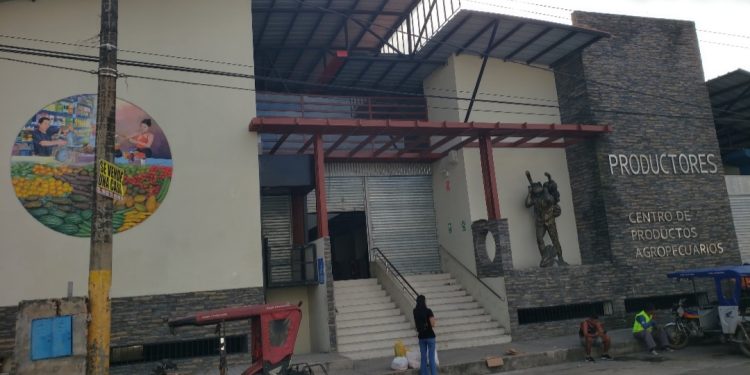 Siete meses después de su inauguración, moderno mercado de productores sigue sin funcionar