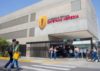 Universidad Cayetano Heredia invita a jóvenes de Beca 18 a examen virtual de admisión