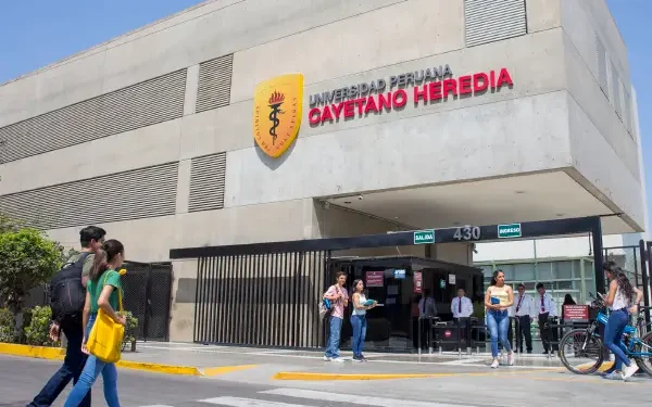 Universidad Cayetano Heredia invita a jóvenes de Beca 18 a examen virtual de admisión