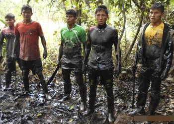 Afectados por derrame de petróleo denuncian falta de atención médica en Iquitos