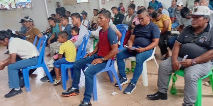 Autoridades comunales acordaron incursión al Alto Nanay para enfrentar a la minería ilegal