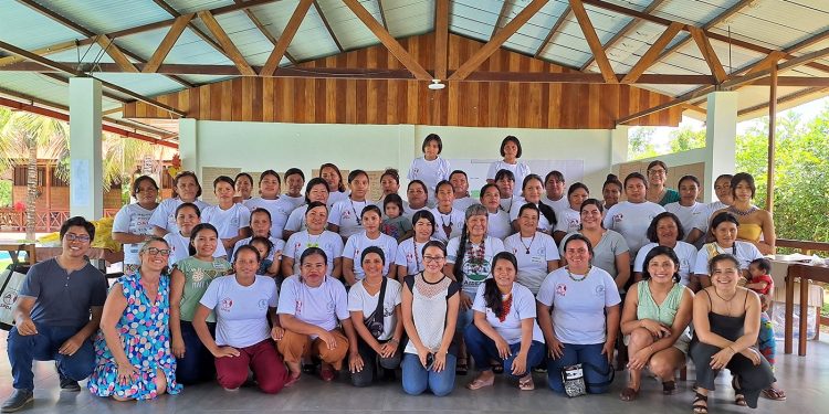 Mujeres indígenas del Bajo Putumayo fortalecen capacidades en jornada contra la violencia