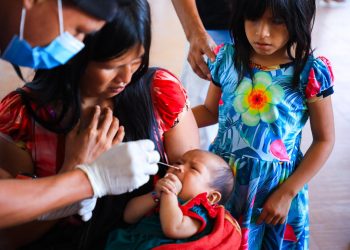 Tosferina sigue activa en Datem del Marañón y organizaciones alertan falta de respuesta efectiva