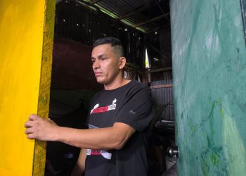 Padre denuncia presunto abandono de tres menores por parte de su madre