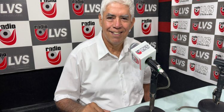 Juan Carlos del Águila plantea reformar ley que restringe al mototaxi por ser inviable en Loreto