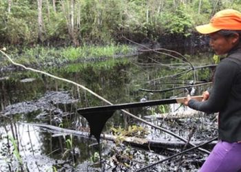 Nuevamente las comunidades de Cuninico exigen ejecución de sentencia por derrame petrolero