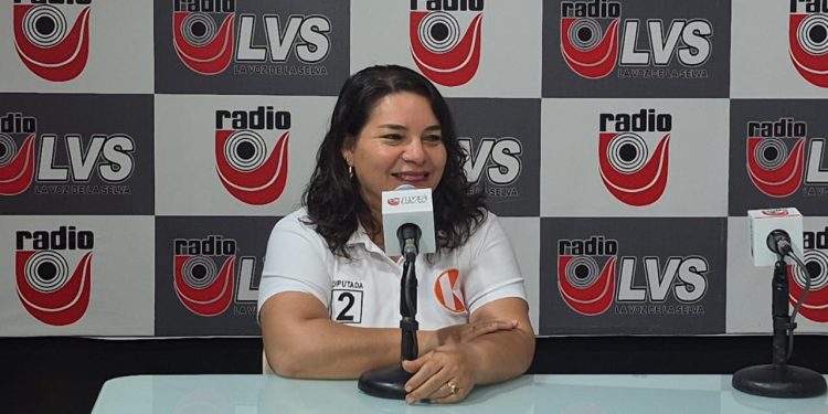 Nary Pinasco plantea lucha contra la inseguridad y mayor conectividad para Loreto