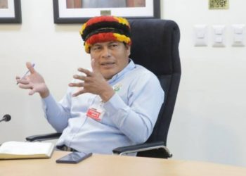 Alcalde de Pastaza admite presuntos cobros irregulares en entrevista radial