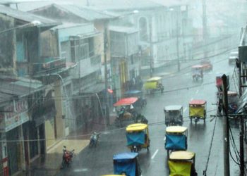Lluvias con vientos inusuales y ríos en ascenso ponen a Loreto en fase de prevención