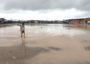 Vecinos de Punchana denuncian abandono ante inundaciones y falta de apoyo de autoridades