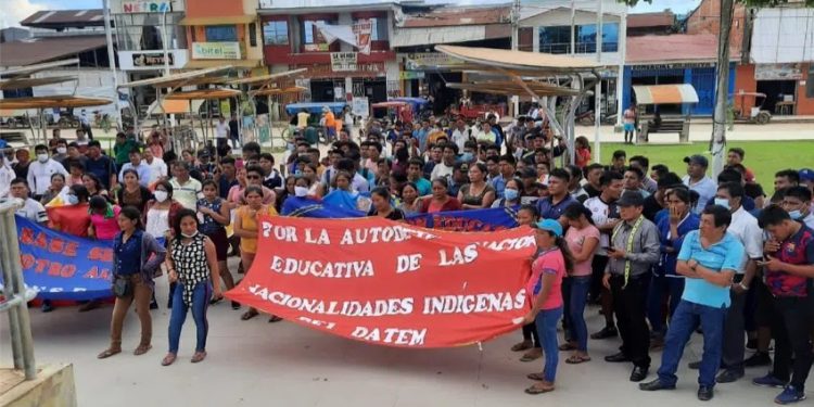 Pueblos indígenas del Datem del Marañón se declaran en movilización permanente por autonomía educativa