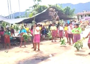 Pueblo shawi da ultimátum tras ausencia de comisión y mantiene protesta en Balsapuerto