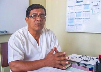 Carlos Calampa denuncia que Hospital Iquitos le niega prórroga por presunta decisión política
