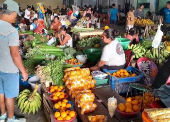 Requena enfrenta desabastecimiento de alimentos y alza de precios en su mercado
