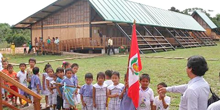Loreto: solo 12 escuelas rurales cuentan con servicios básicos, según estudio de Redes