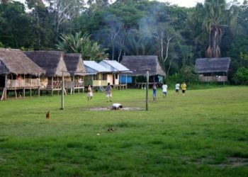 Comunidades indígenas del Bajo Amazonas enfrentan largas travesías para votar y escasa orientación electoral