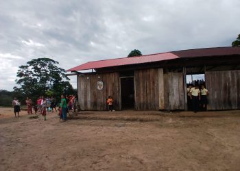 Comunidad awajún de Pachacútec exige construcción de colegio y advierte medidas de fuerza