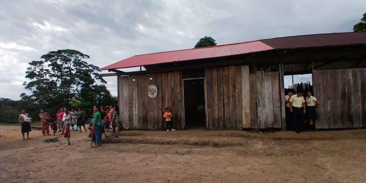 Comunidad awajún de Pachacútec exige construcción de colegio y advierte medidas de fuerza