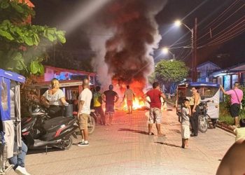 Caballococha protesta por constantes cortes de energía eléctrica