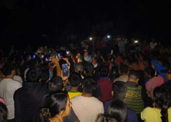 Contamana también protesta por constantes cortes de energía y alza en recibos