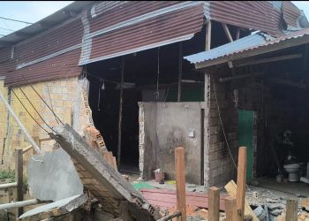 Viviendas colapsan y se inundan con desagüe tras presunta negligencia de constructora