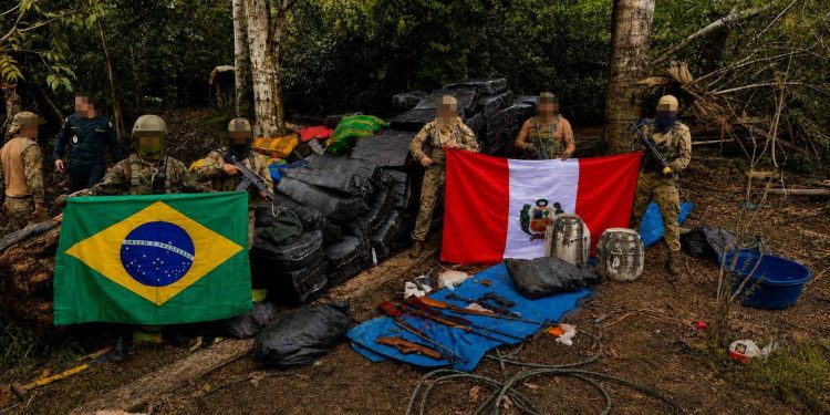Incautan cargamento de droga valorizado en más de 10 millones de dólares