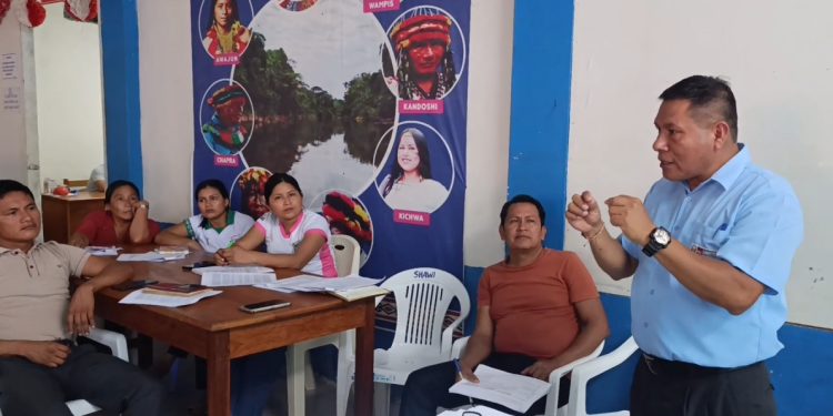 Monitoreo pedagógico busca cerra brechas en escuelas EIB