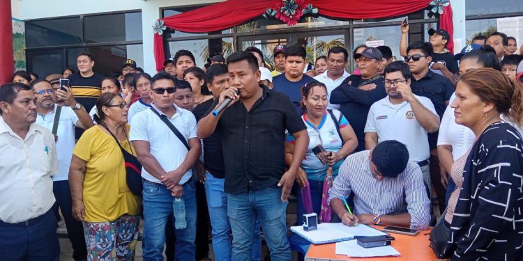 Saramiriza suspende huelga: comisión viajará a Iquitos