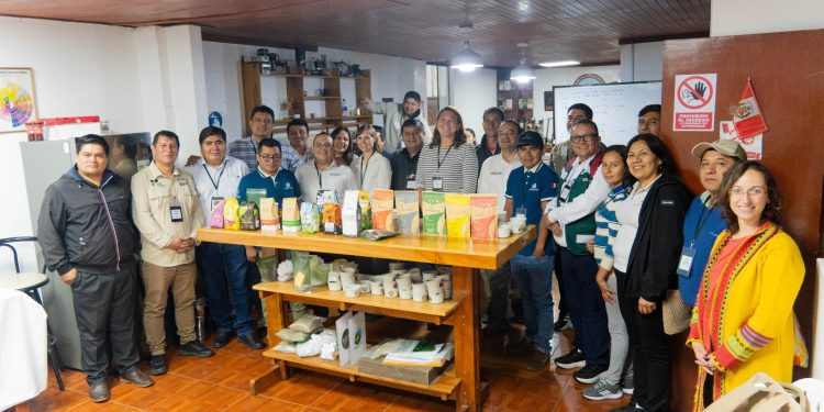 SERFOR Y PROYECTO FINANCIADO POR REINO UNIDO IMPULSAN GESTIÓN SOSTENIBLE DE BOSQUES