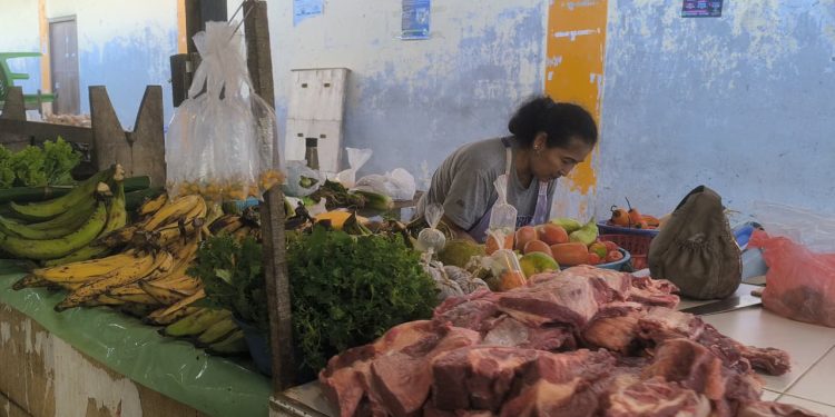 Comerciantes del mercado Secada respaldan paro regional pero atenderán hasta las 10 de la mañana