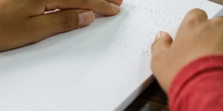 OSIPTEL: personas con discapacidad visual pueden solicitar sus recibos de telecomunicaciones en braille